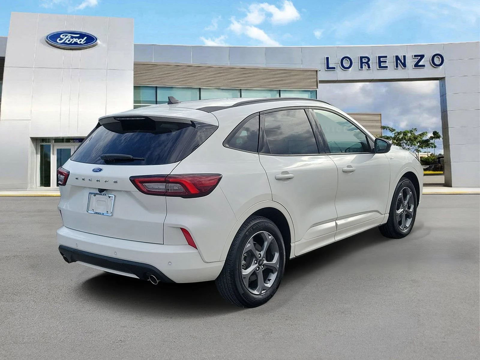 2024 Ford Escape ST-Line photo 5