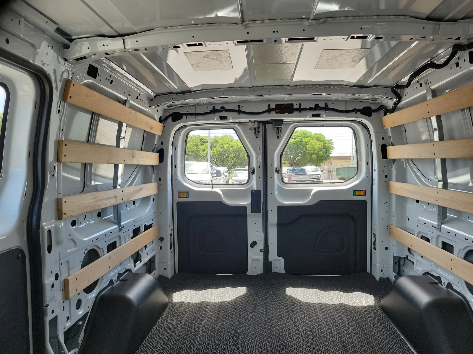 2025 Ford Transit Cargo Van Base photo 28