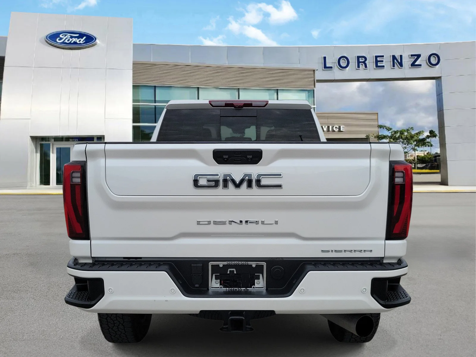 2025 GMC Sierra 2500HD Denali Ultimate 4WD Diesel photo 6
