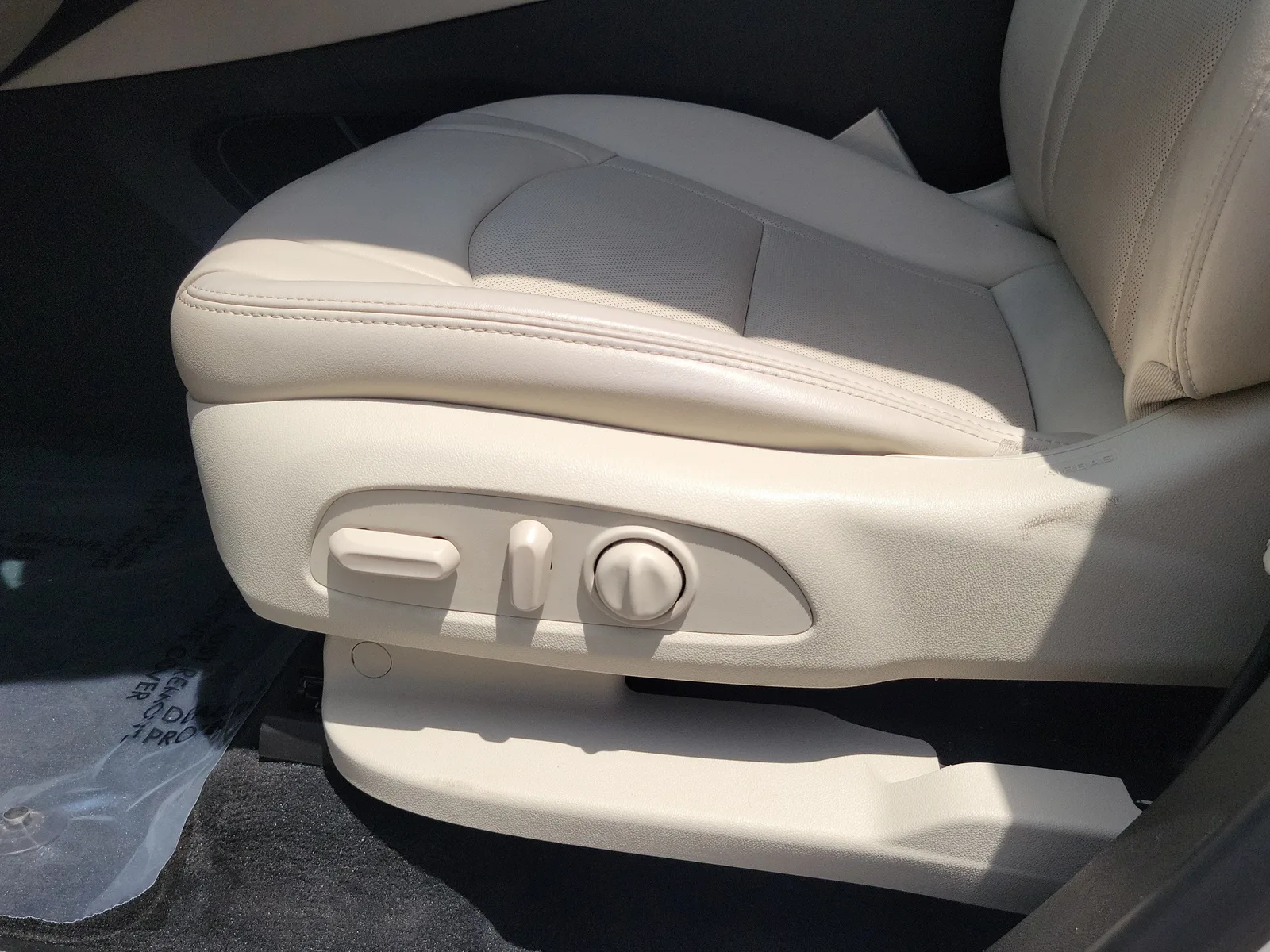 2022 Buick Enclave Essence photo 12