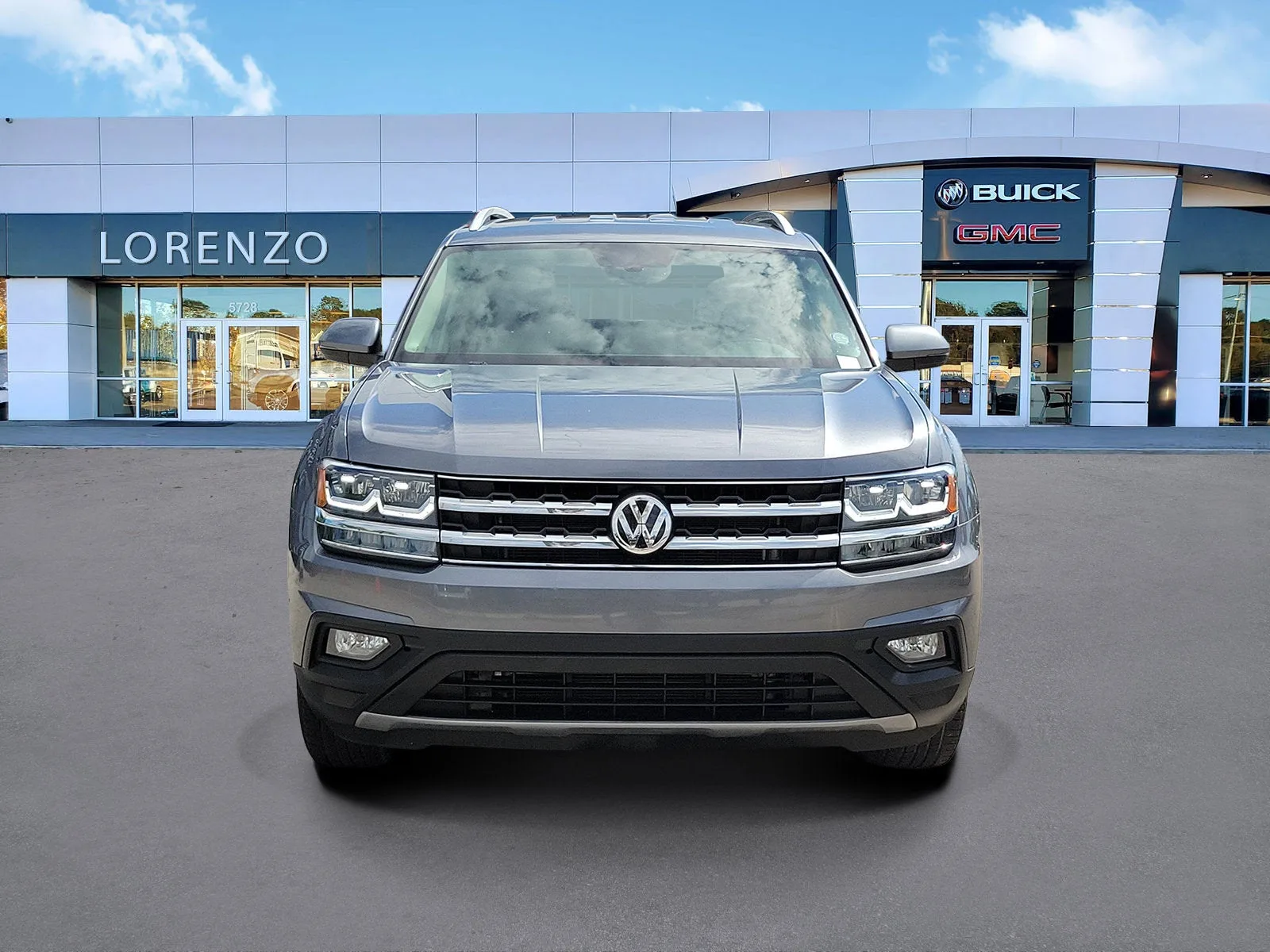 2019 Volkswagen Atlas 3.6L V6 SE photo 2