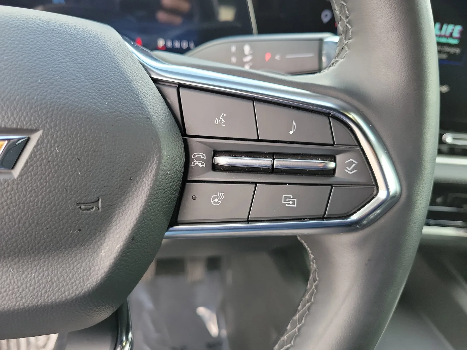 2026 Chevrolet Equinox FWD LT photo 22