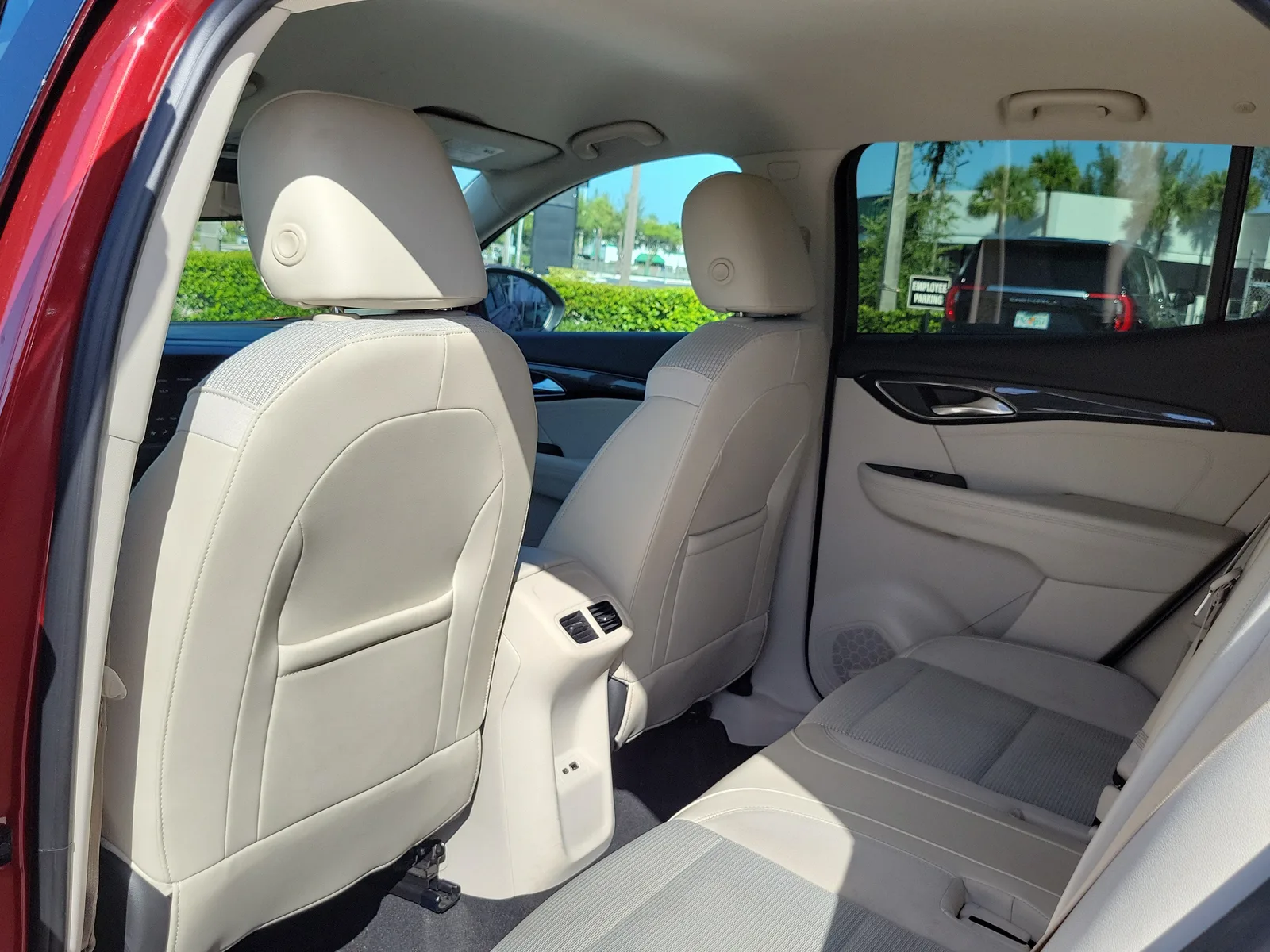 2023 Buick Envision Preferred photo 14
