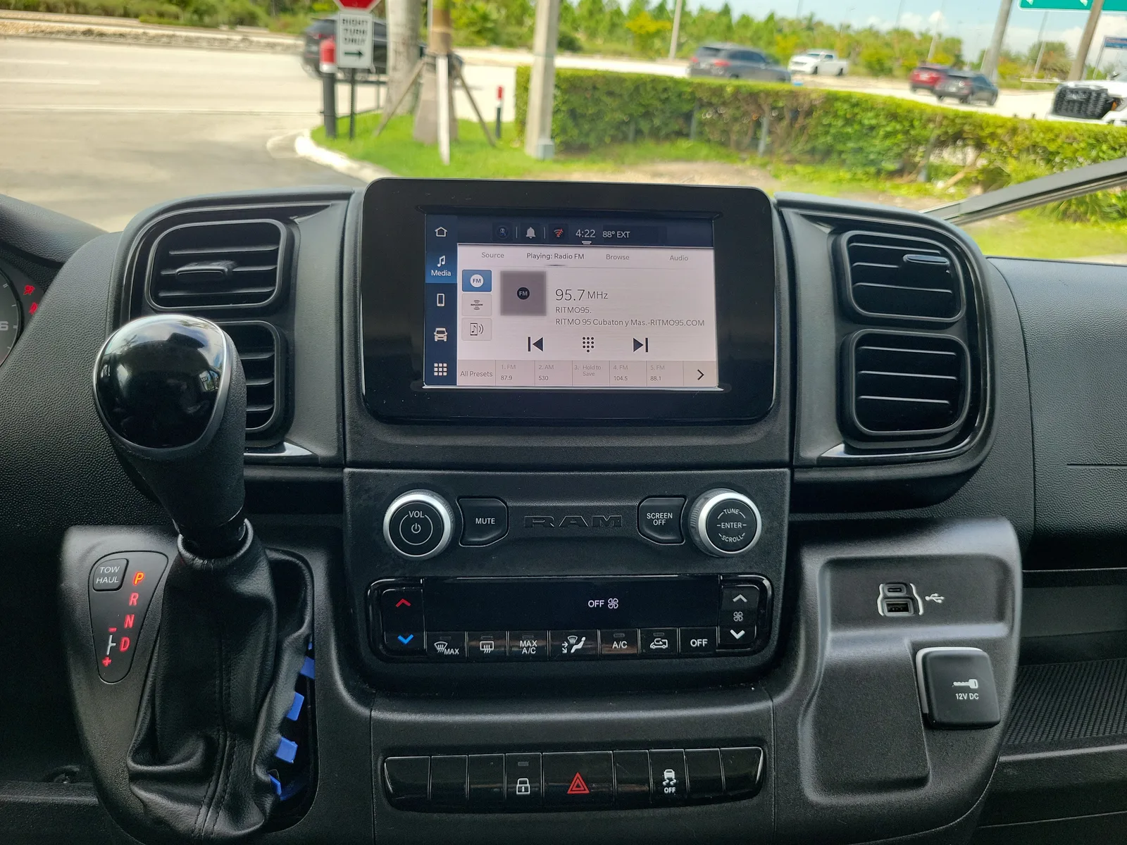 2026 RAM ProMaster Cargo Van Tradesman photo 19