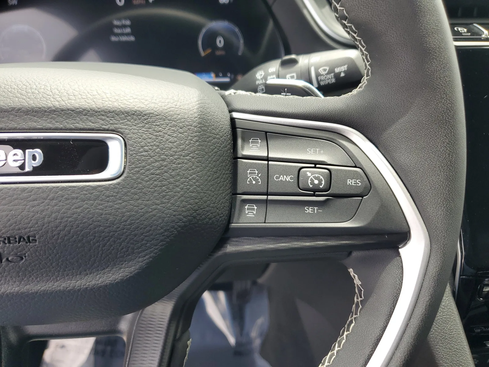 2024 Jeep Grand Cherokee L Altitude X 4WD photo 25