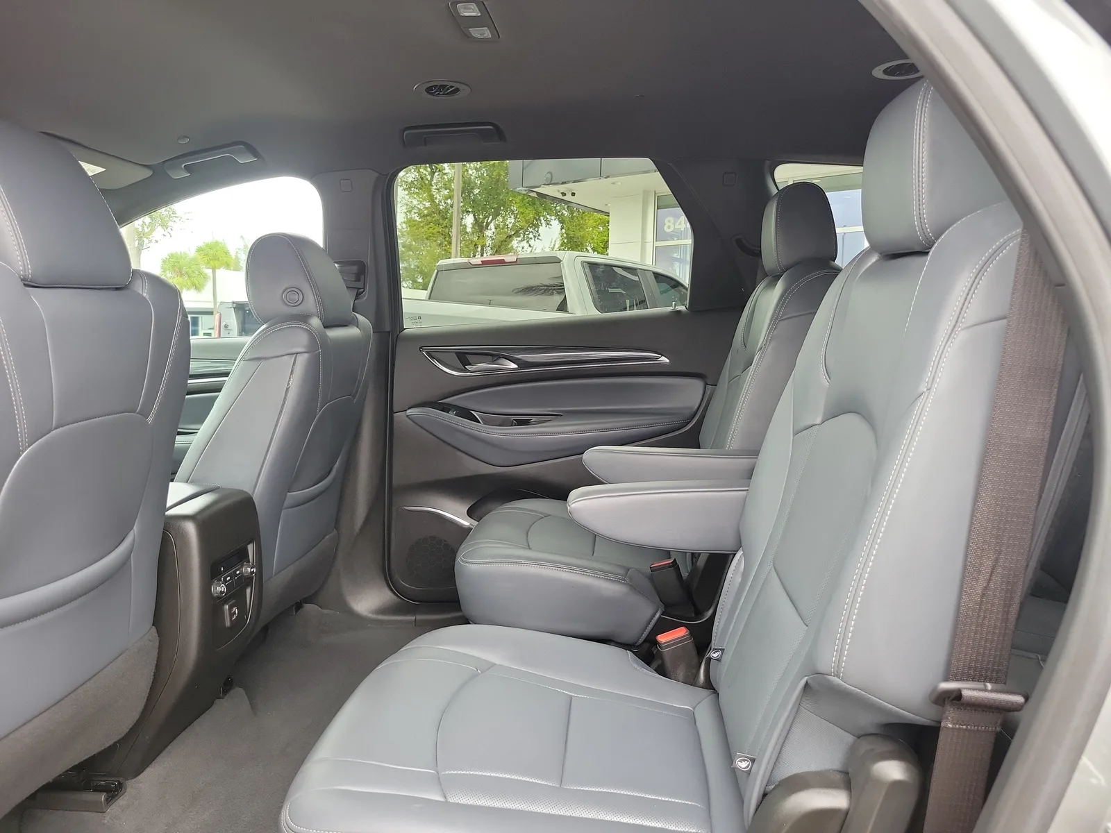 2023 Buick Enclave Essence photo 14