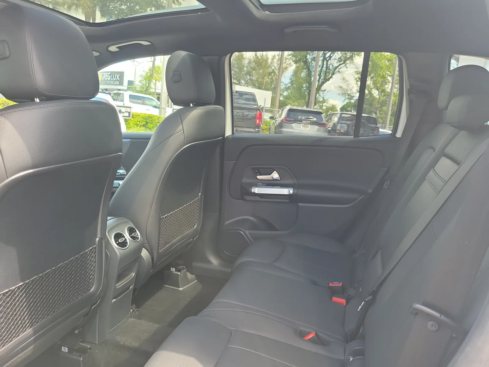 2022 Mercedes-Benz GLB GLB 250 photo 13