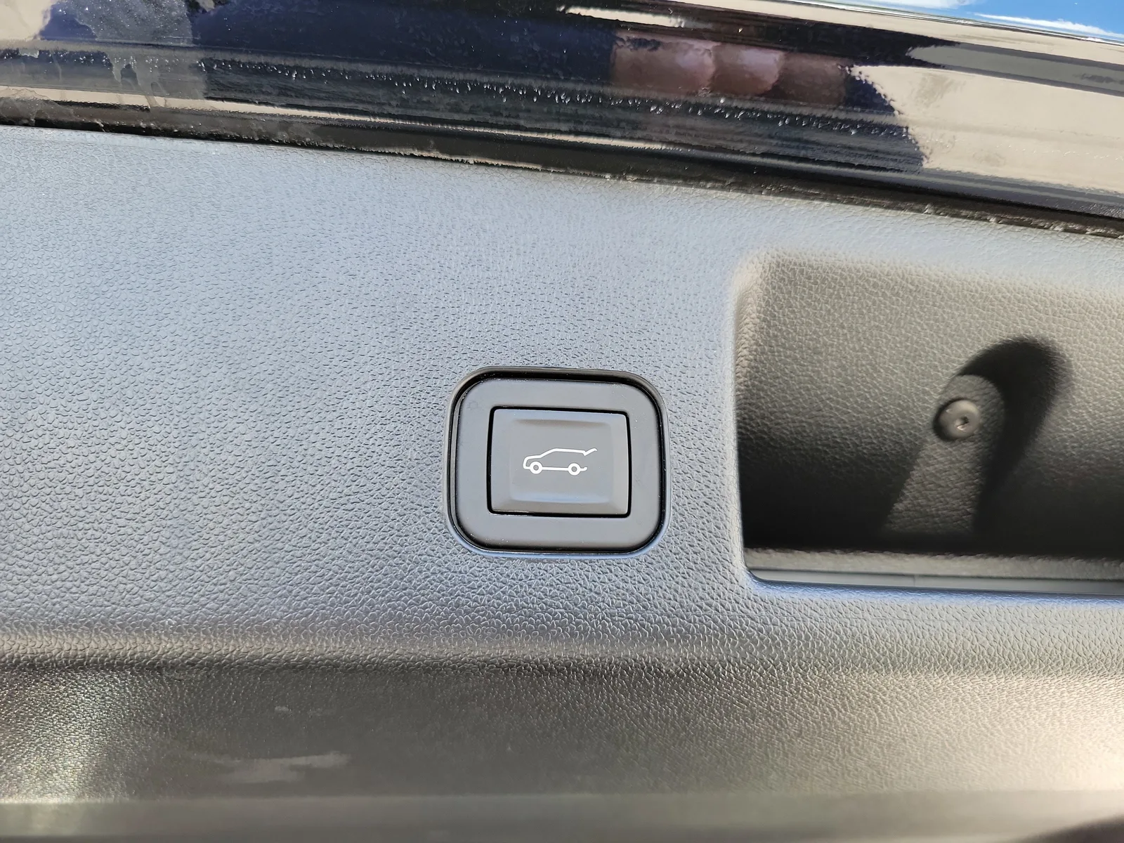 2026 Chevrolet Equinox EV LT2 w/PDE photo 12