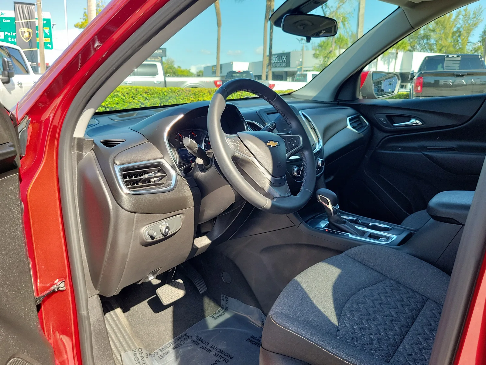 2023 Chevrolet Equinox LT photo 16