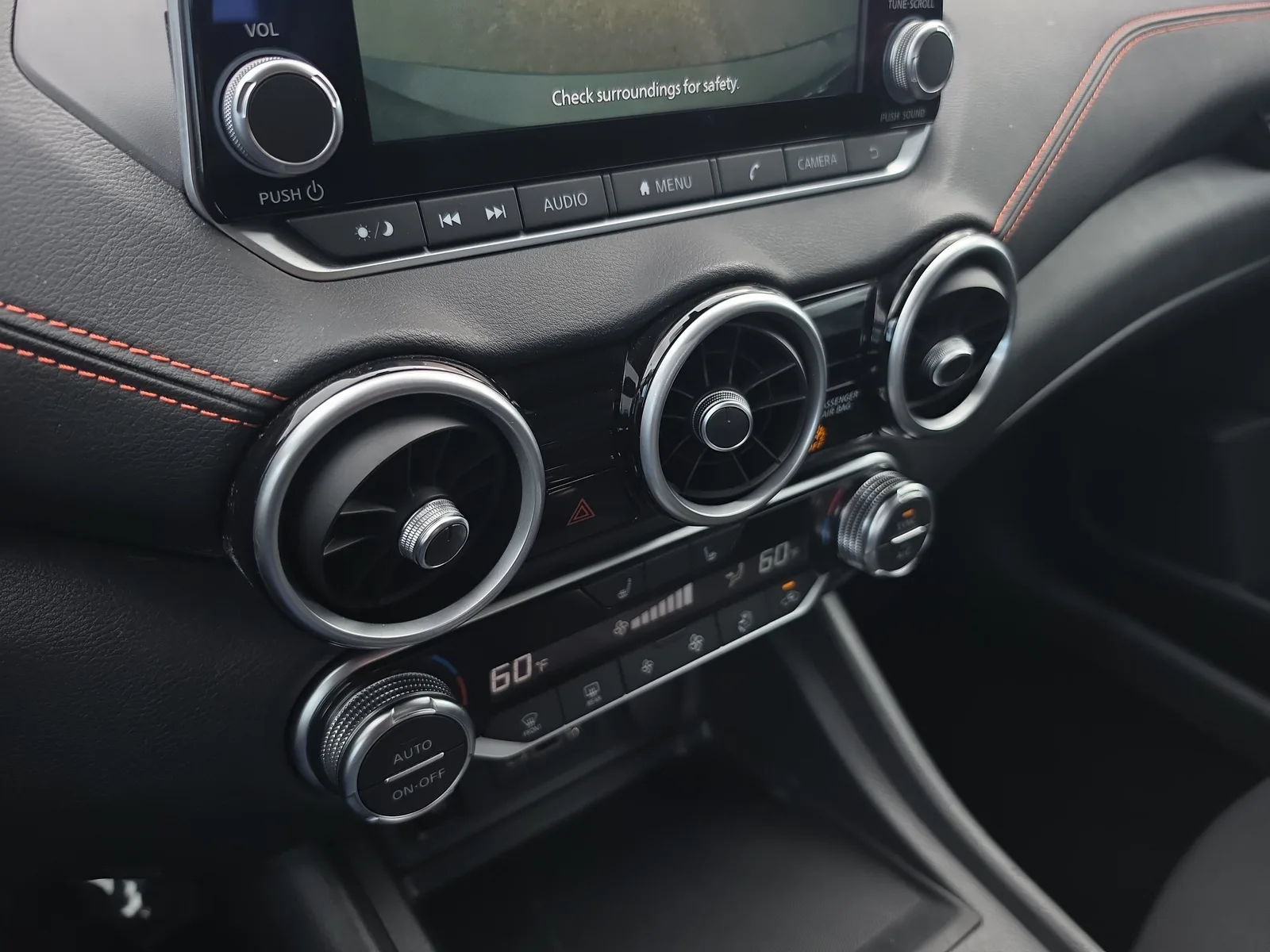 2025 Nissan Sentra SR photo 18