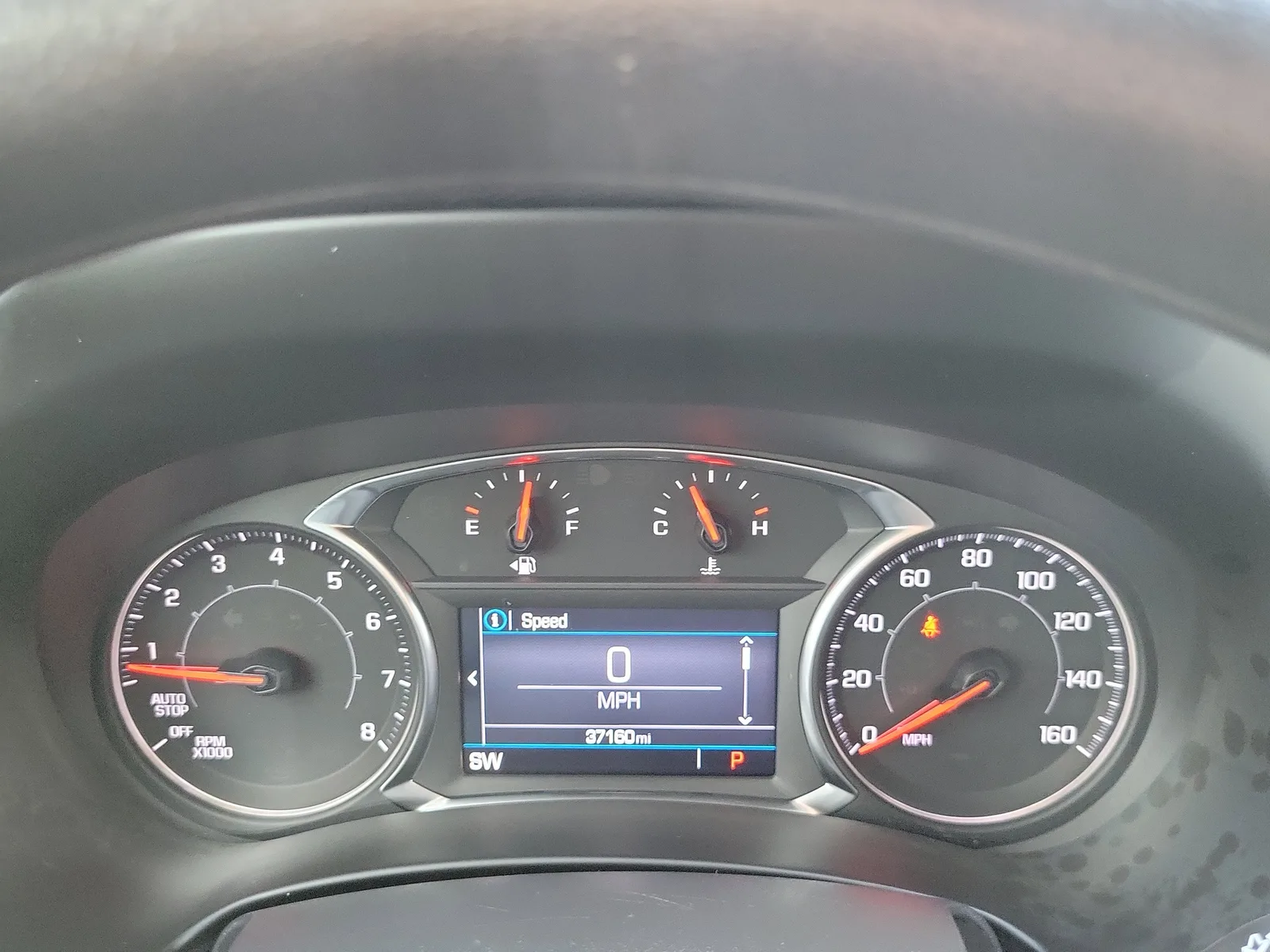 2024 GMC Terrain SLE photo 28
