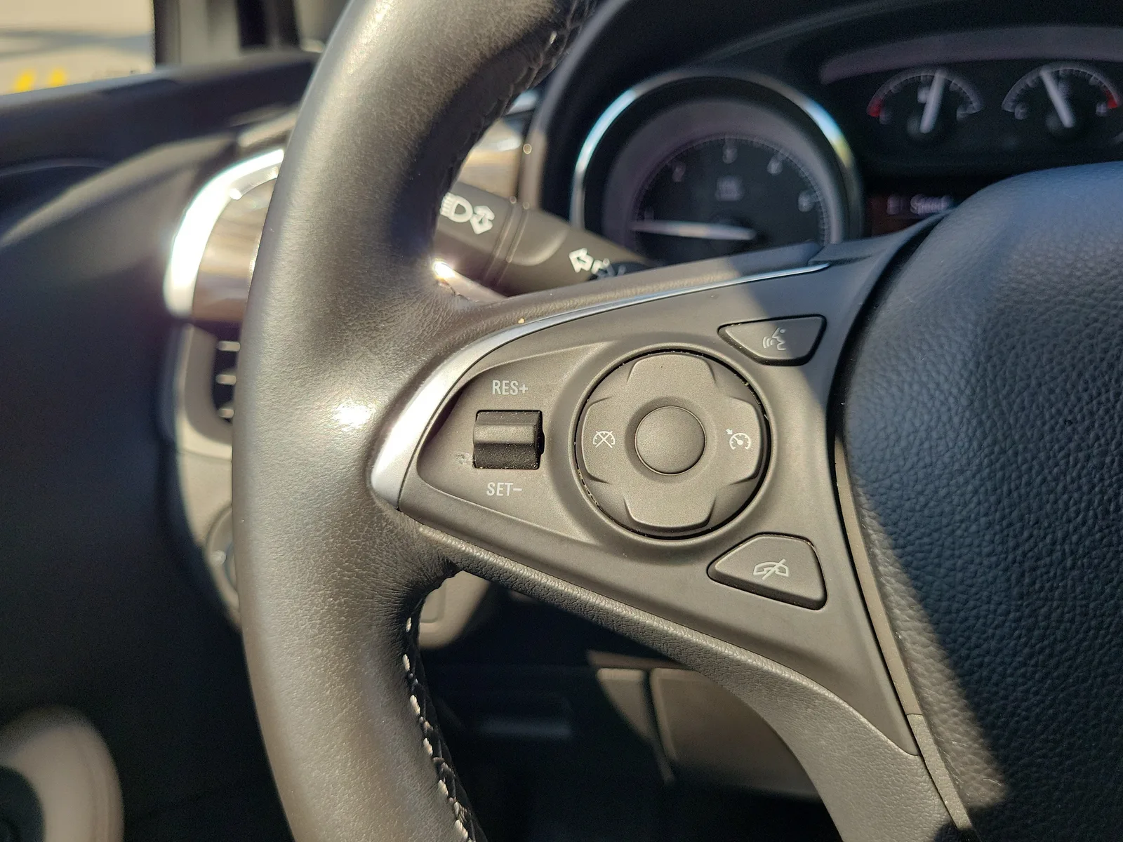 2020 Buick Envision Preferred photo 20