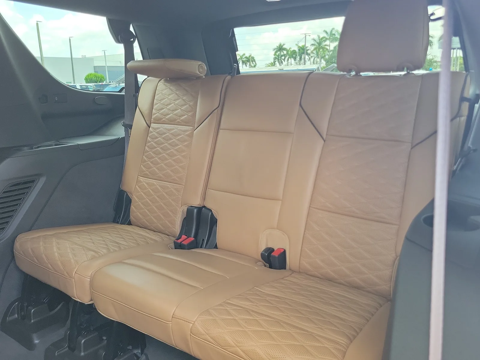 2023 Cadillac Escalade 4WD Premium Luxury photo 17