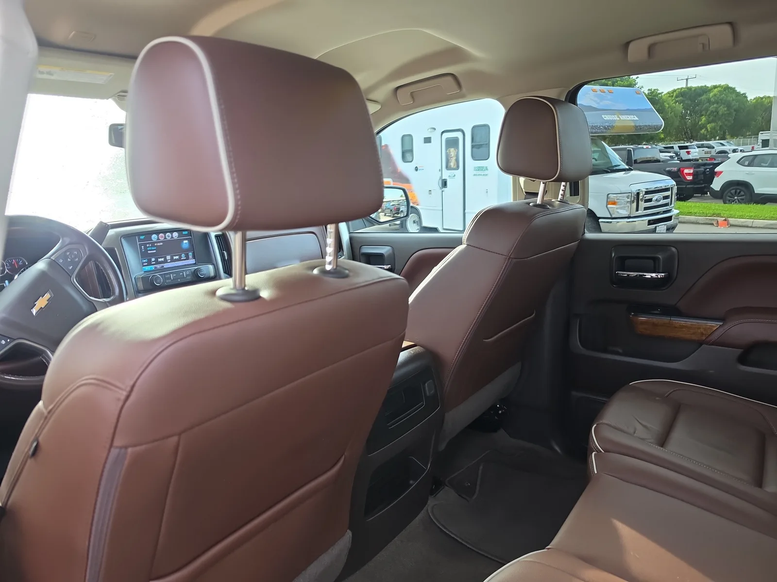2018 Chevrolet Silverado 1500 High Country photo 13