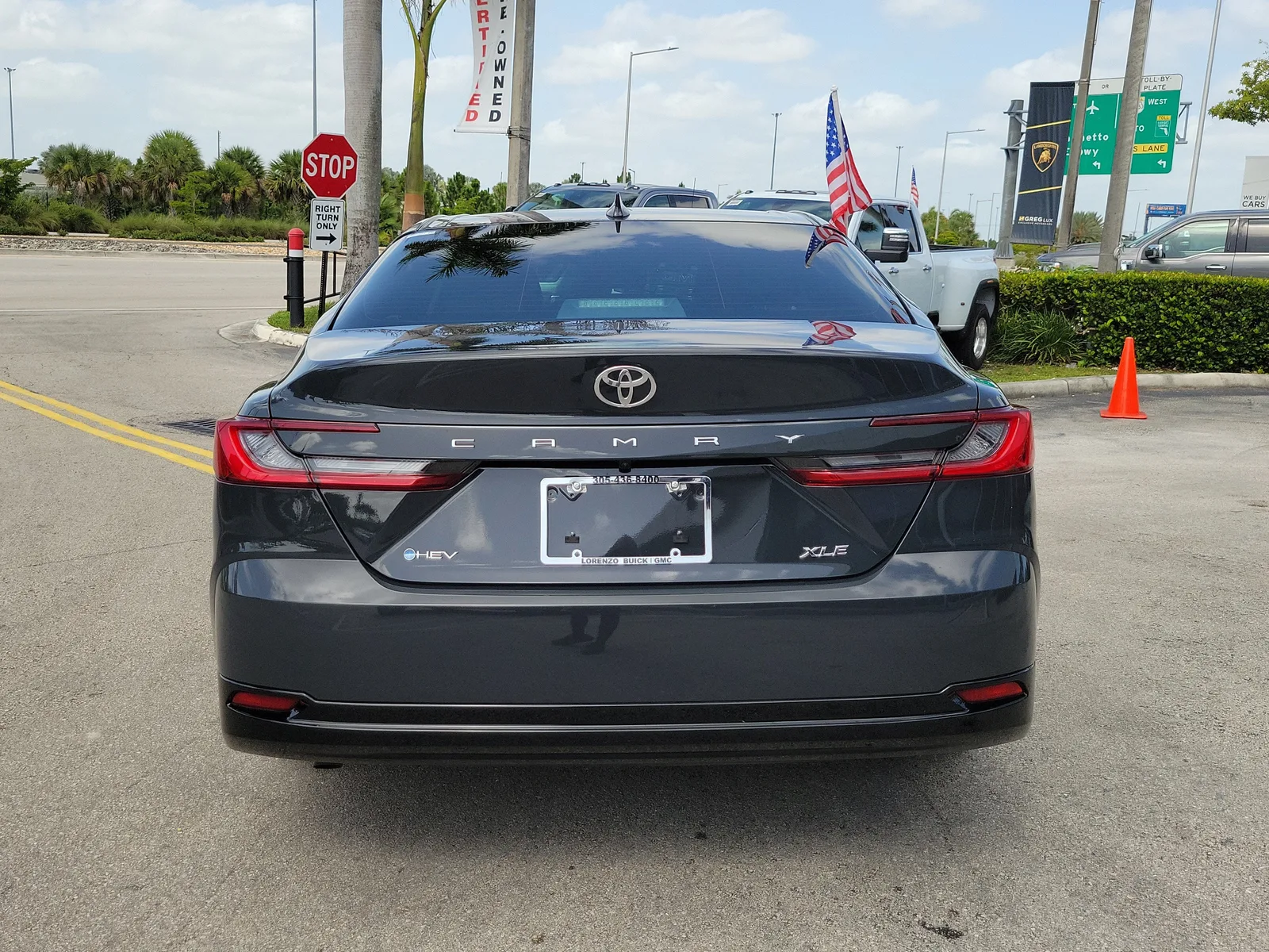 2026 Toyota Camry LE photo 6