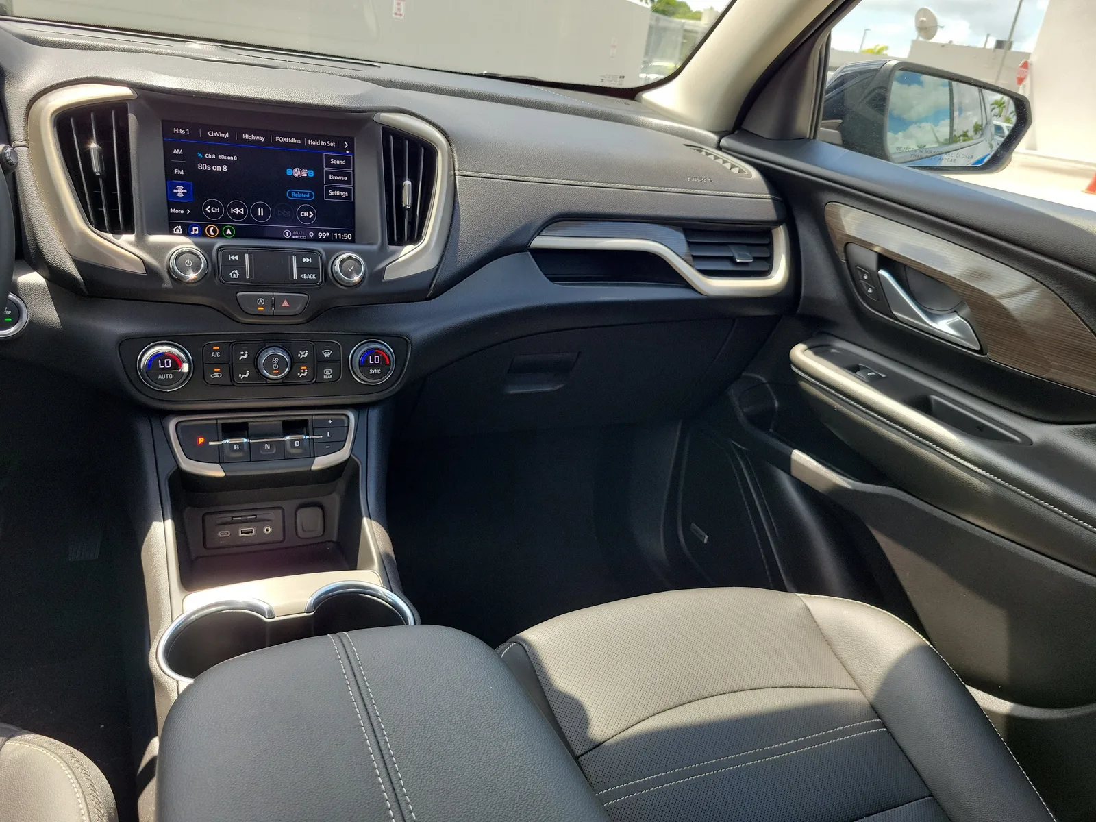 2024 GMC Terrain Denali 4WD photo 18