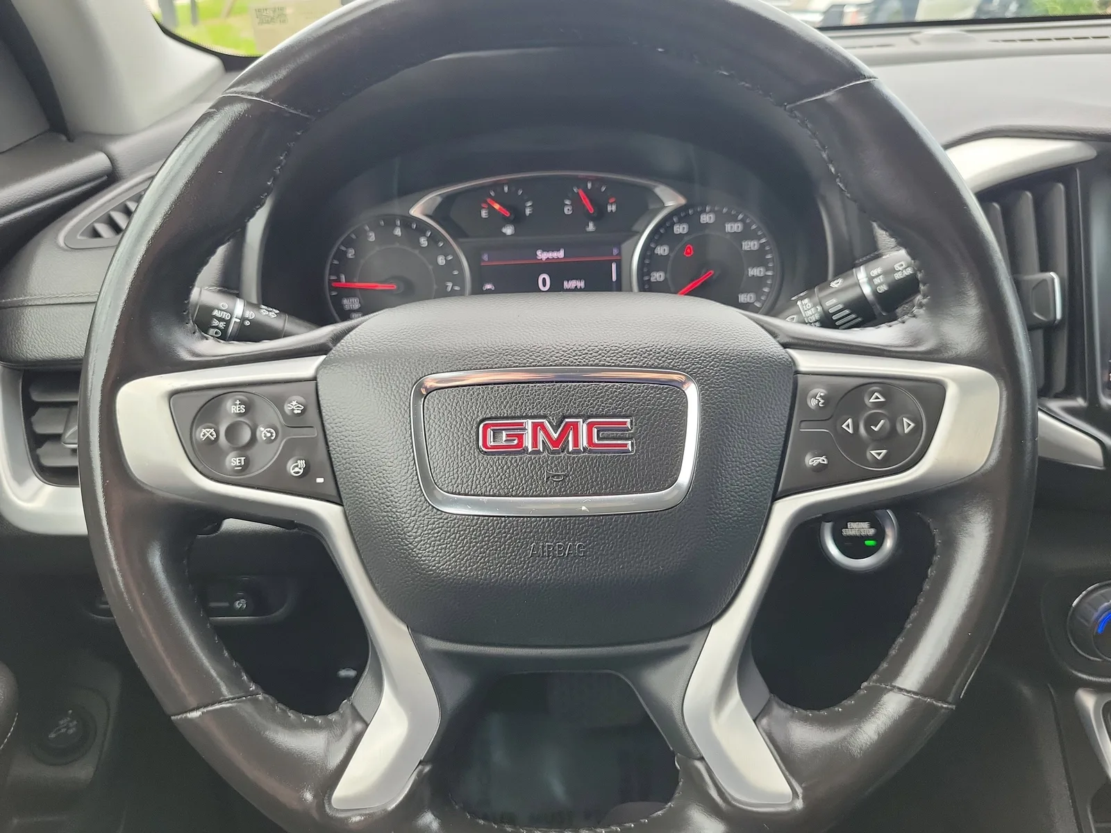 2022 GMC Terrain SLT photo 19