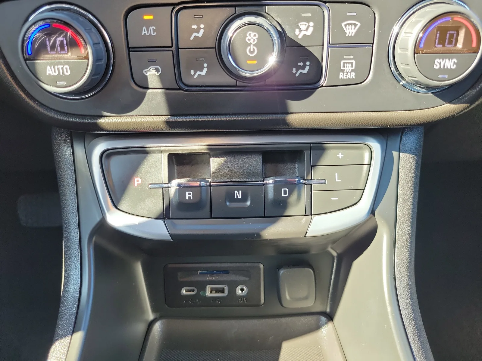2022 GMC Terrain SLT photo 23