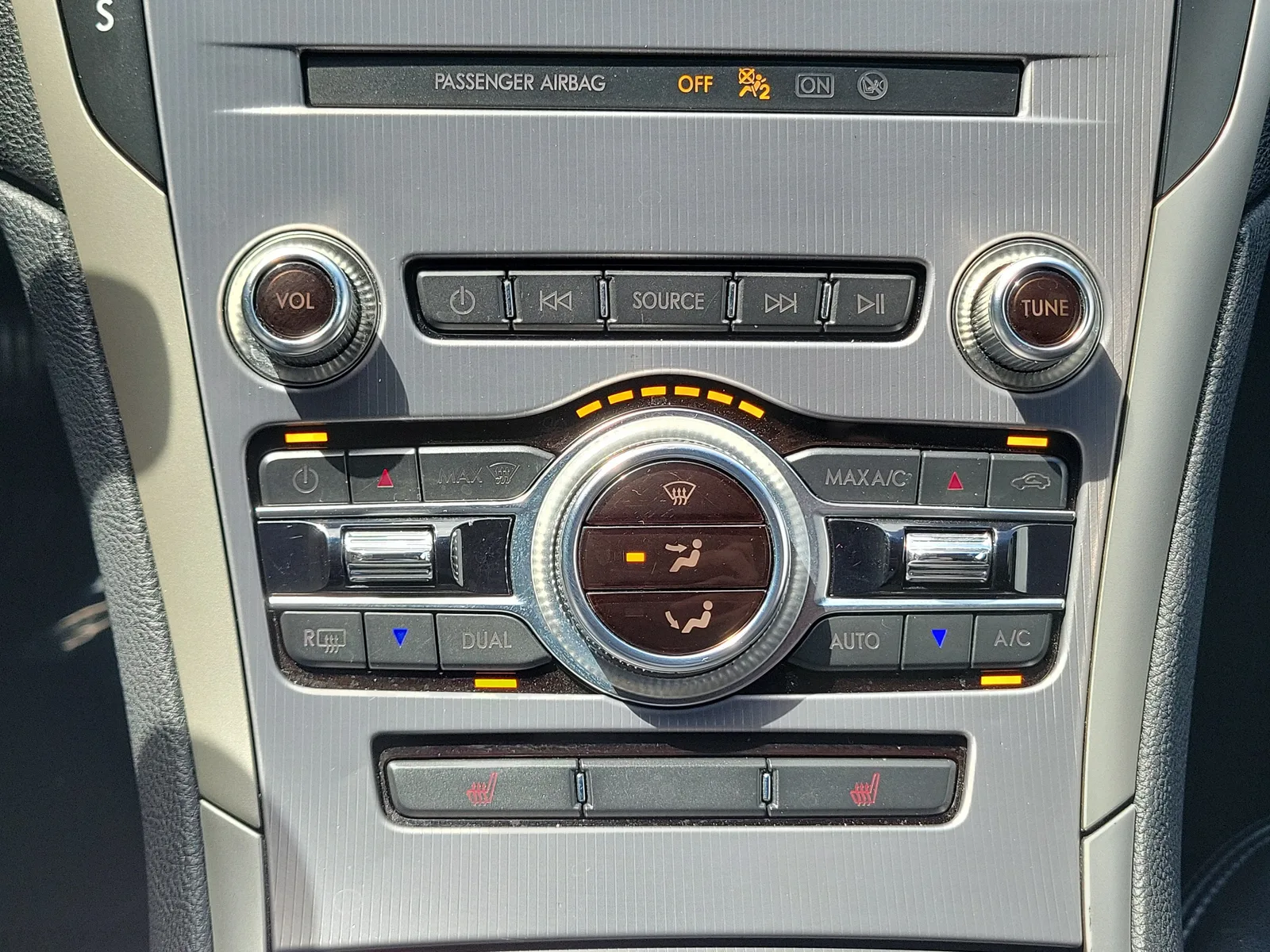 2020 Lincoln MKZ Standard photo 23