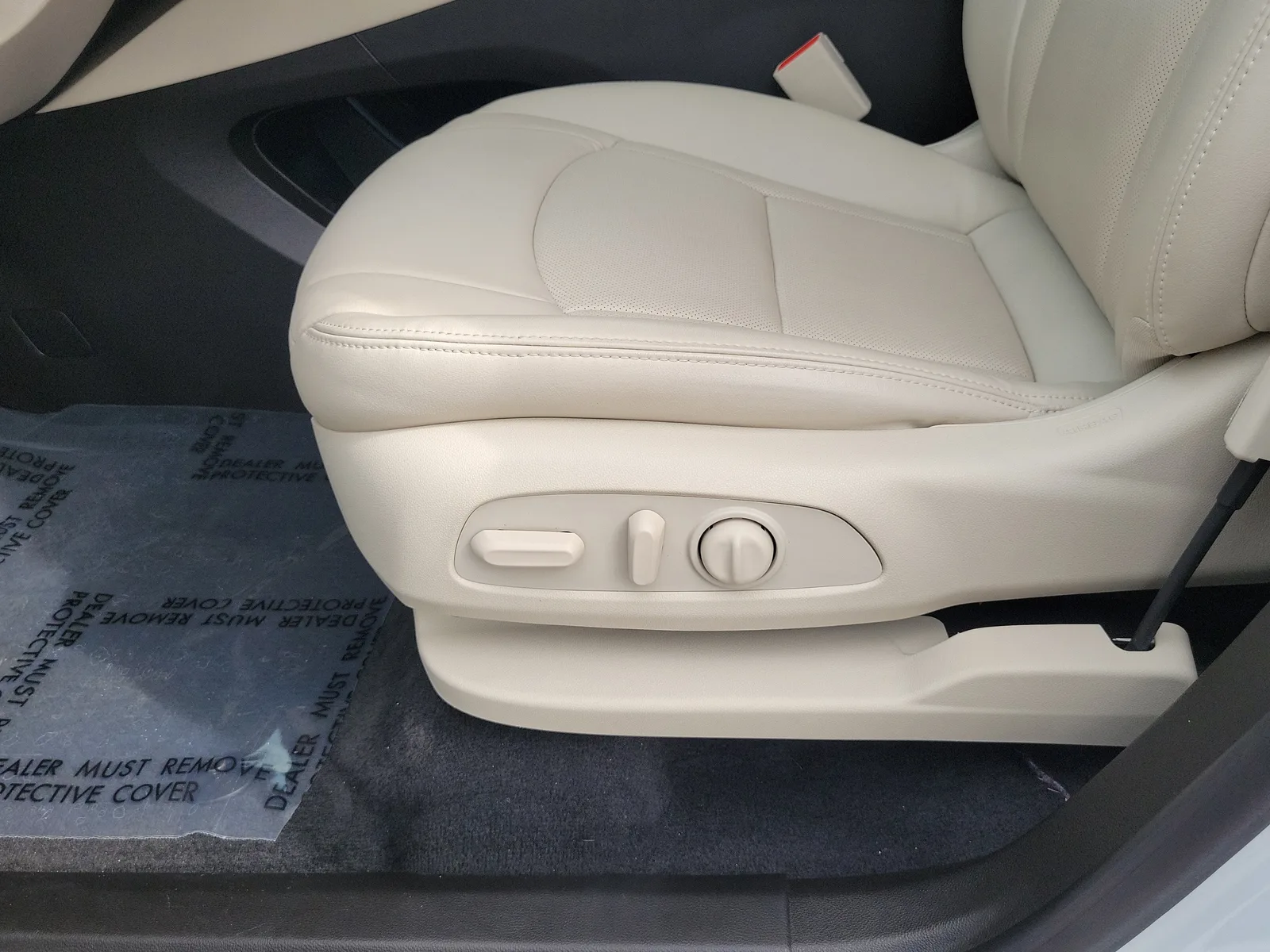 2024 Buick Enclave Essence photo 12