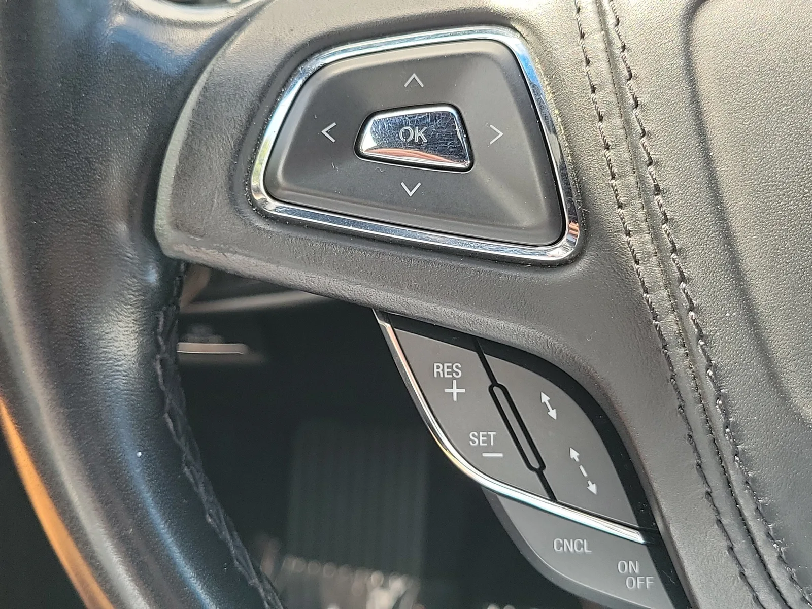 2020 Lincoln MKZ Standard photo 20