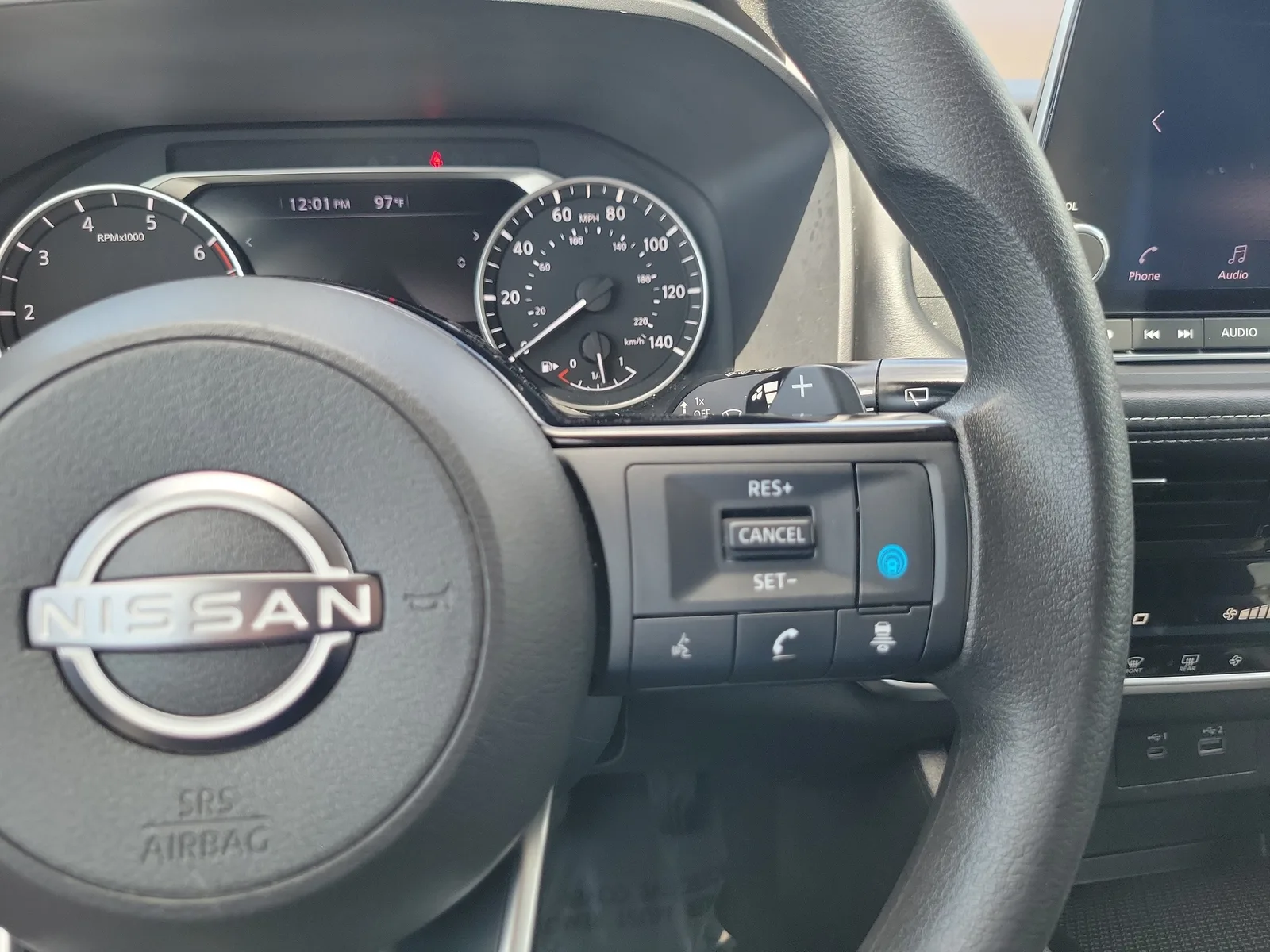 2022 Nissan Rogue SV photo 20