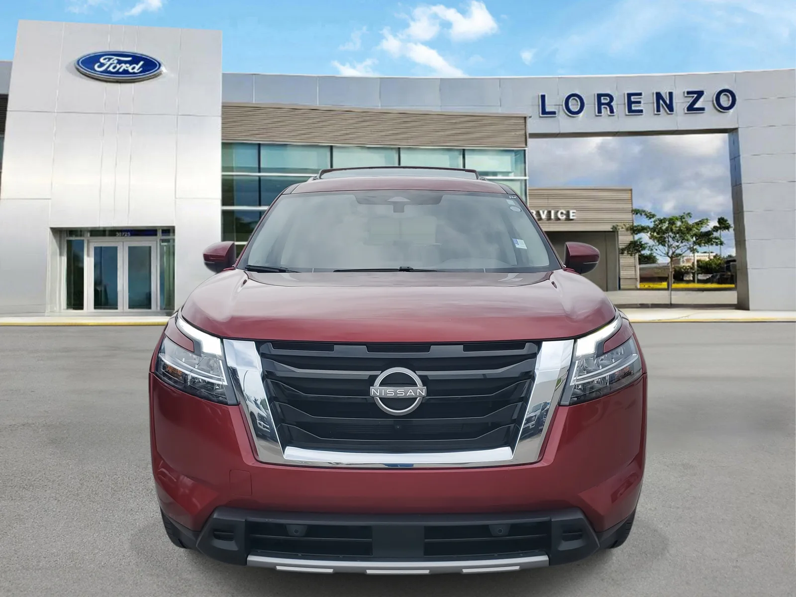 2024 Nissan Pathfinder SL photo 2