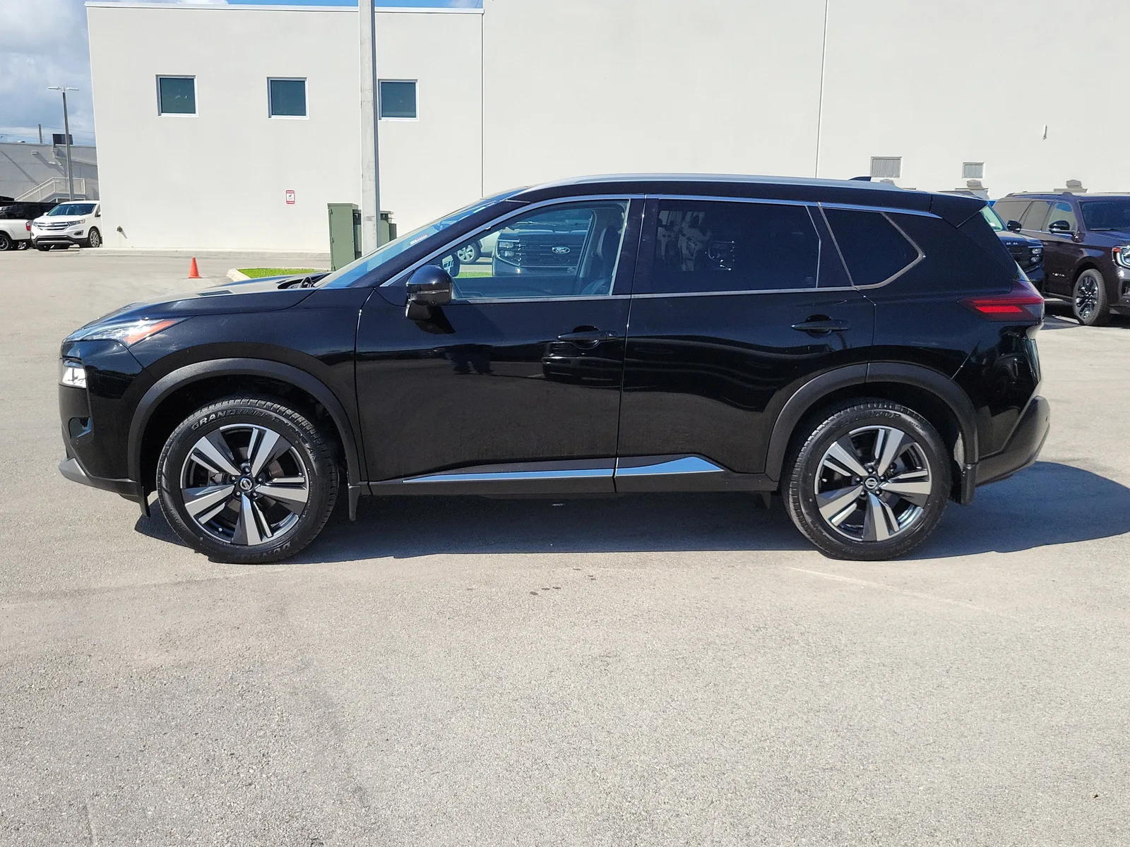2021 Nissan Rogue SL photo 8