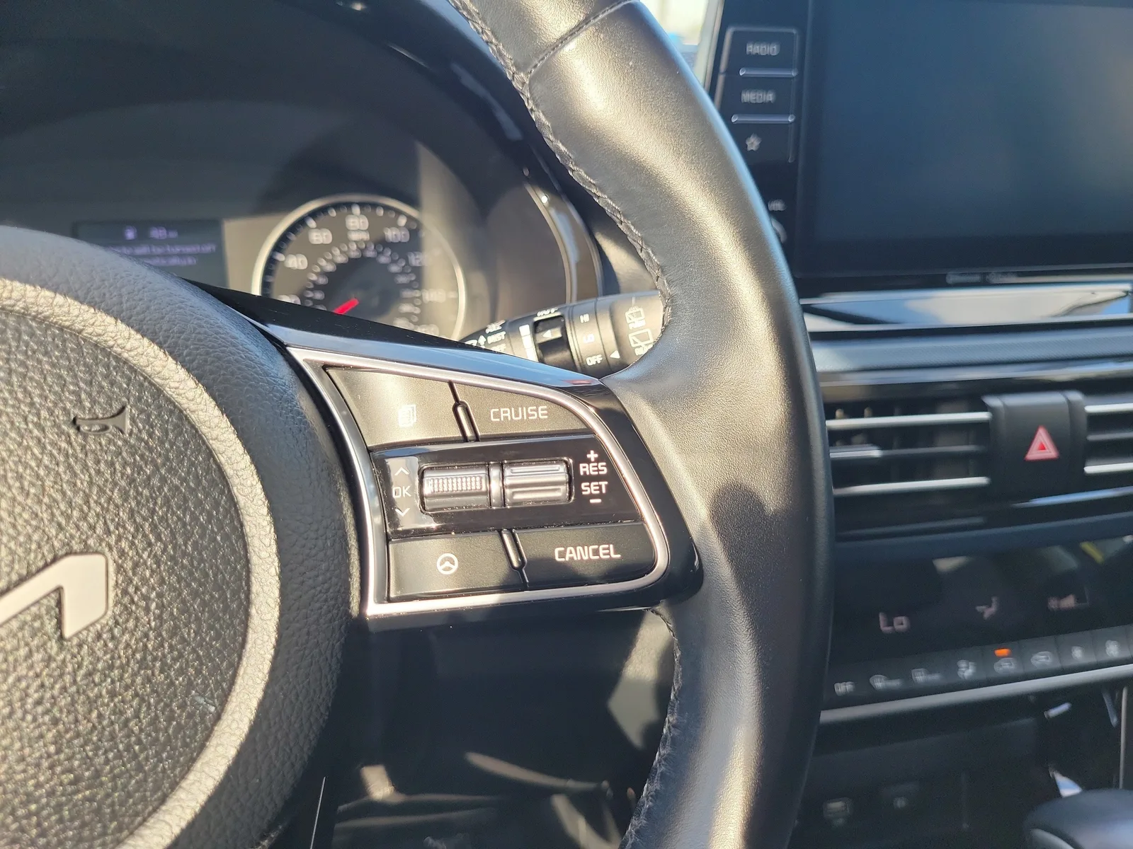2023 Kia Seltos S photo 19