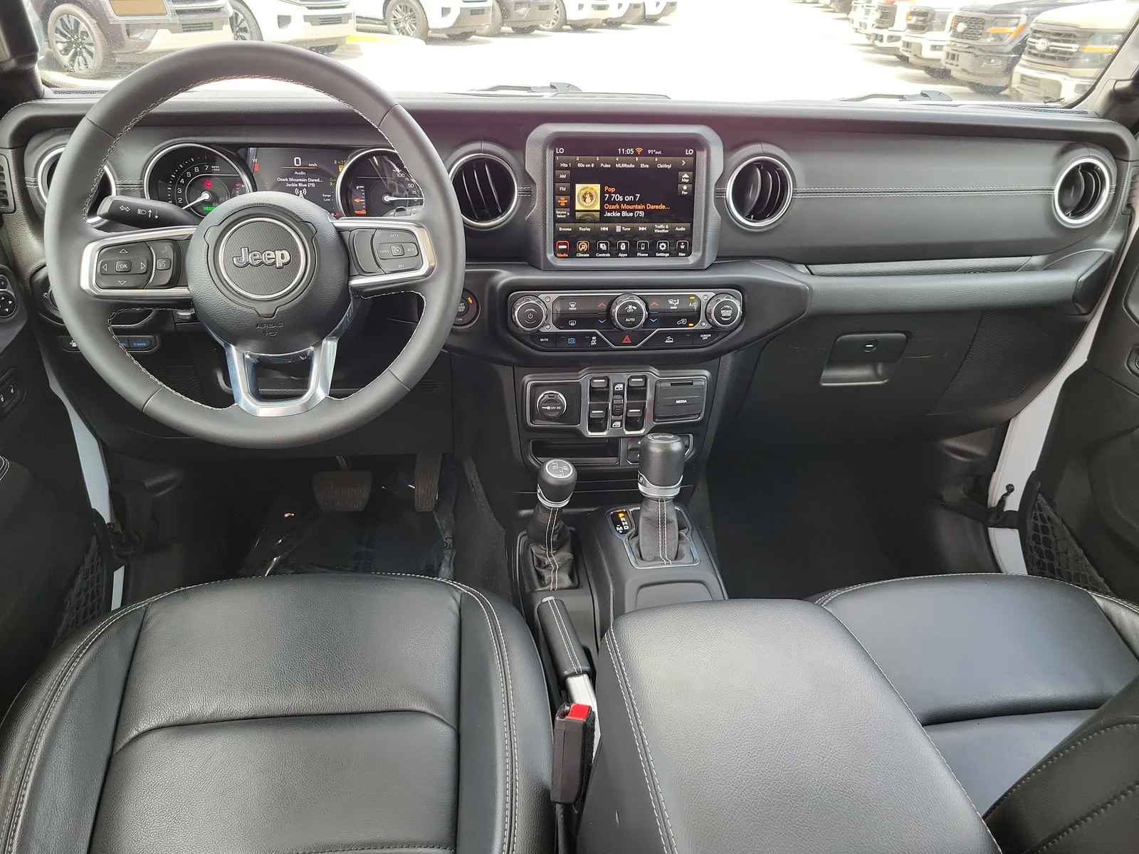 2023 Jeep Wrangler 4xe Sahara 4WD photo 16