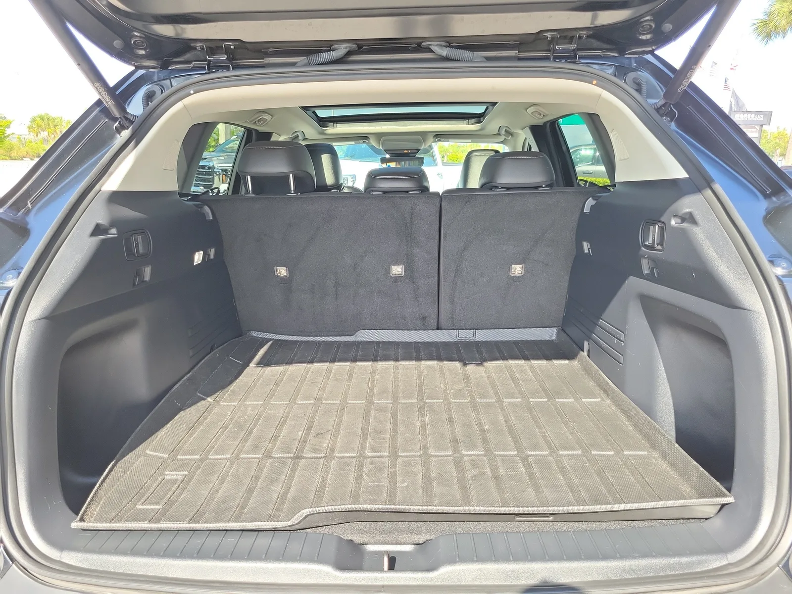 2024 Mazda CX-50 2.5 S Premium Package photo 10