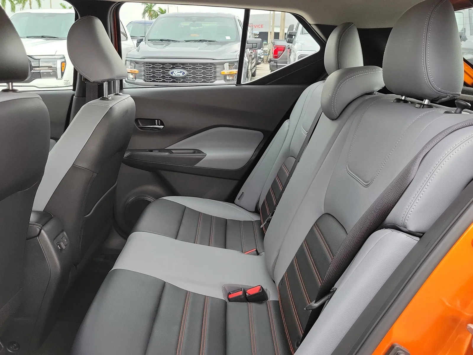 2024 Nissan Kicks SR photo 18