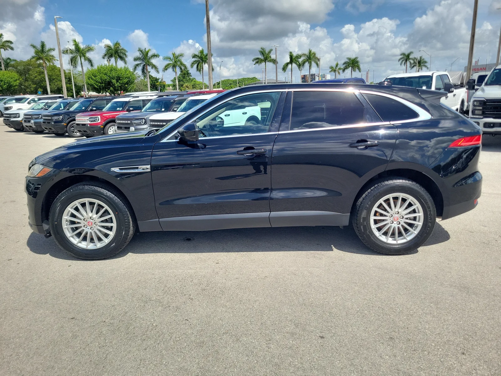 2019 Jaguar F-PACE 25t photo 8