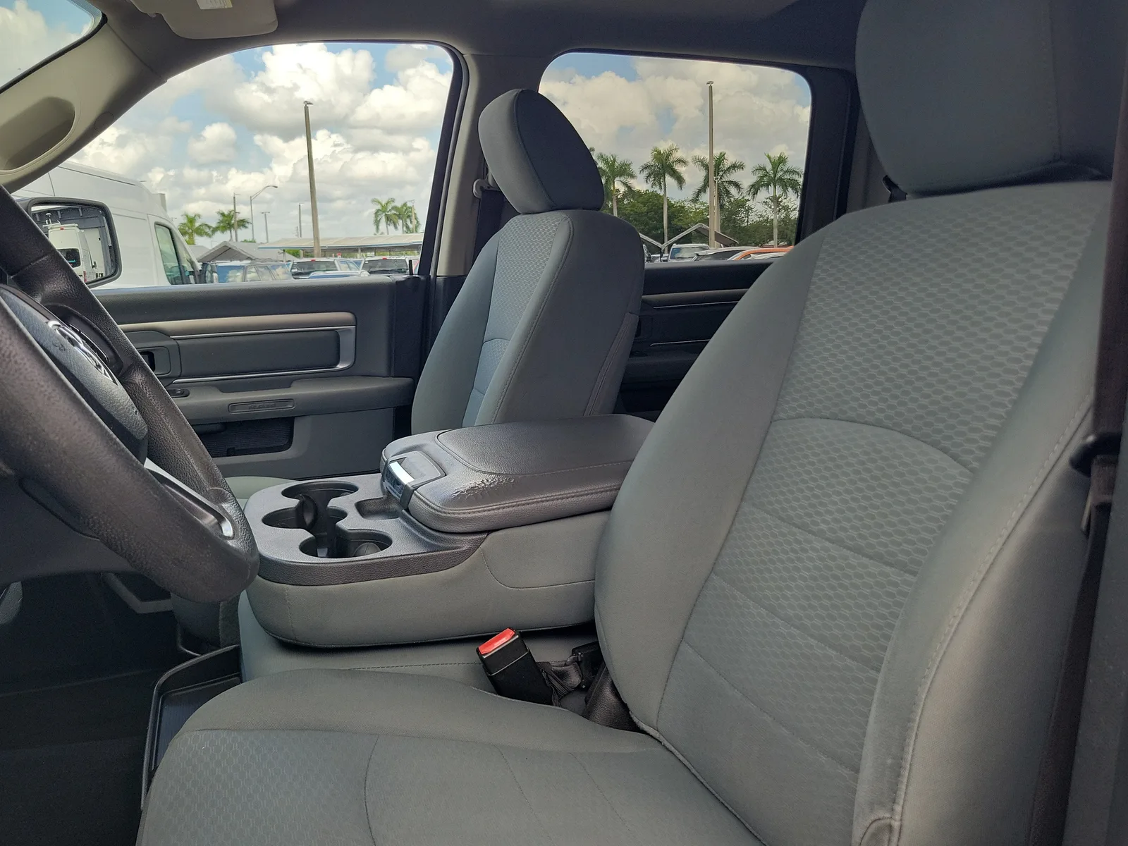 2019 RAM 1500 Classic SLT photo 12