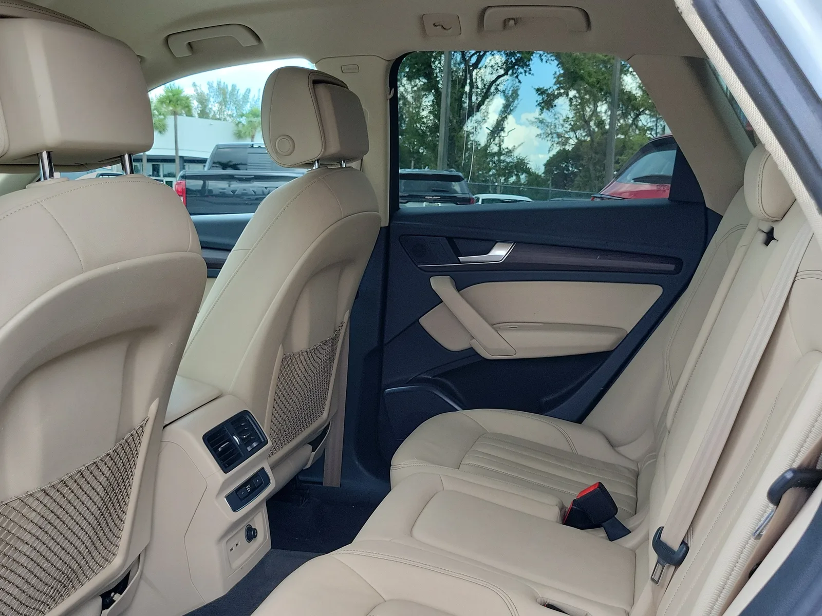 2021 Audi Q5 Premium photo 13