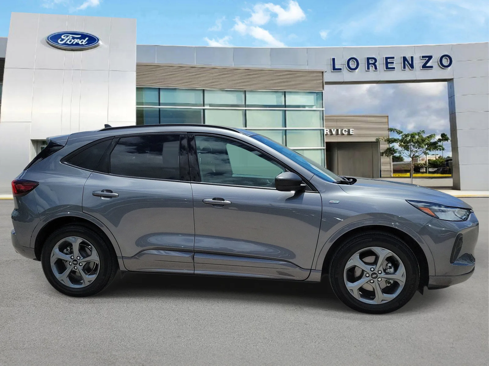2024 Ford Escape ST-Line photo 4