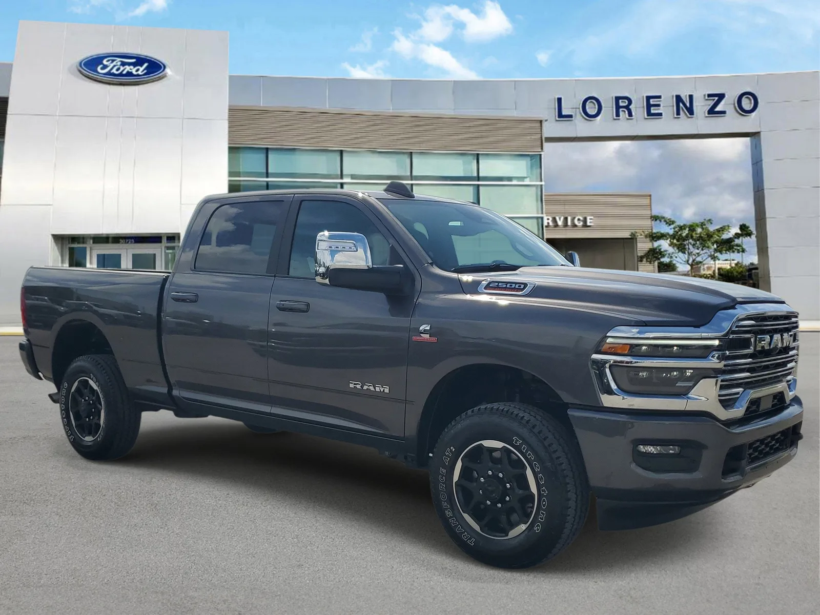 2026 RAM 2500 Laramie 4WD Diesel photo 3