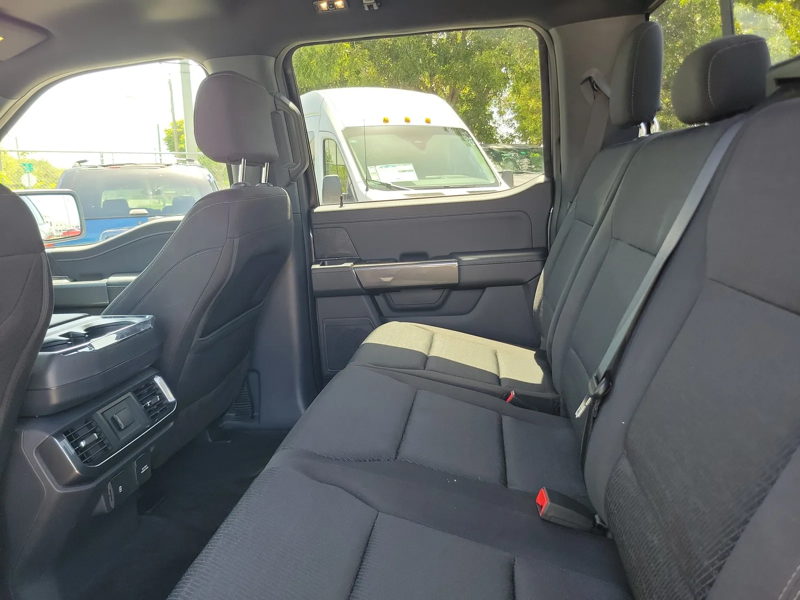 2023 Ford F-150 XLT 4WD photo 14