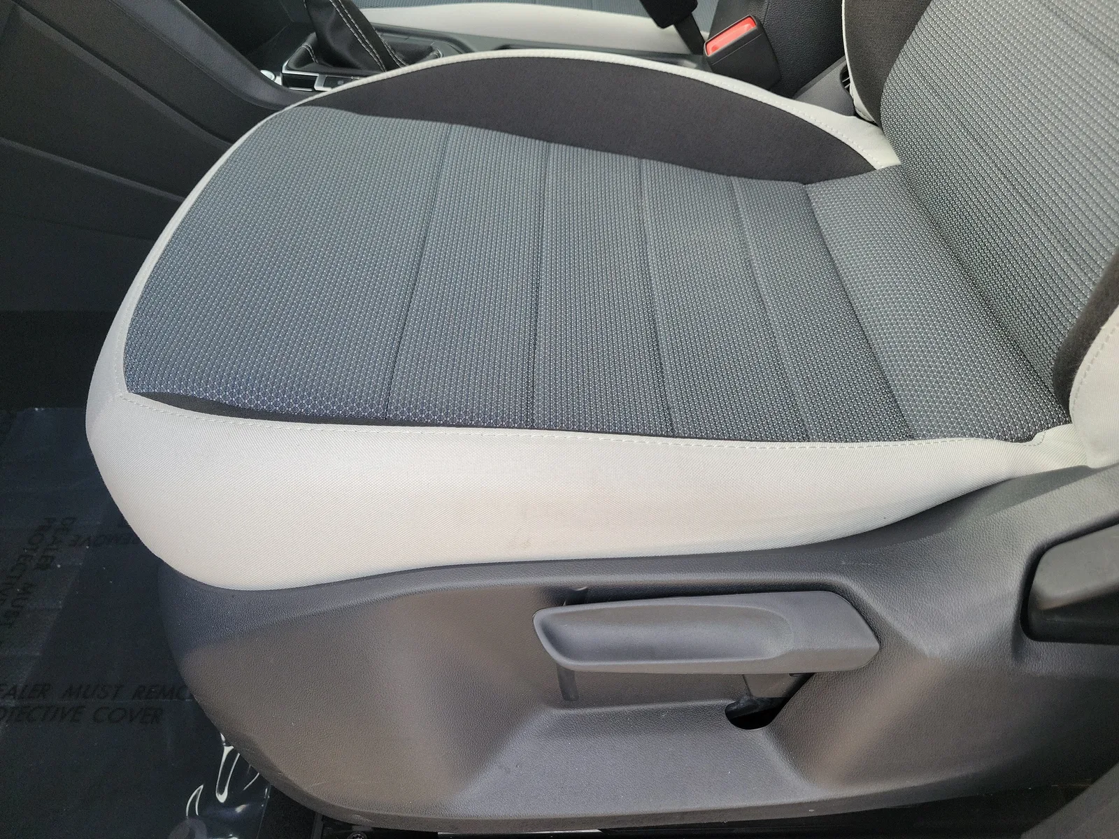 2025 Volkswagen Taos S photo 13