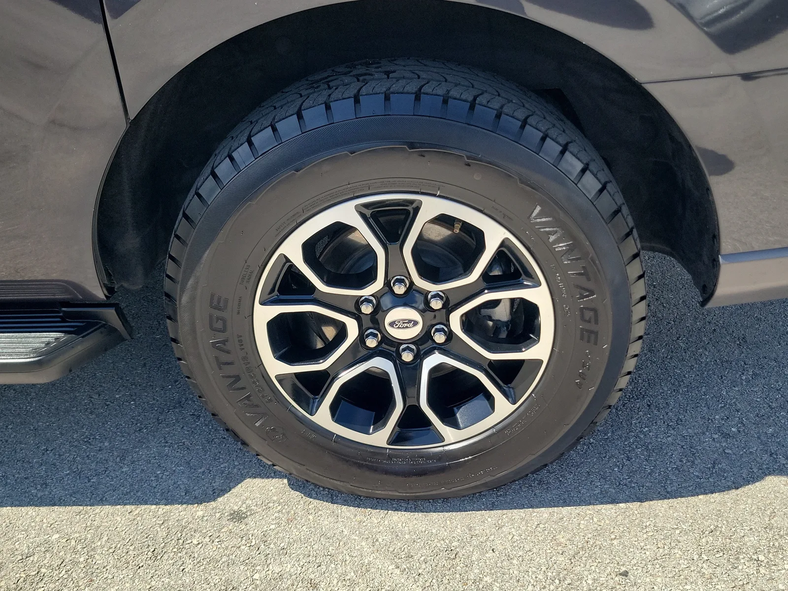 2024 Ford Expedition Max XLT 4WD photo 35