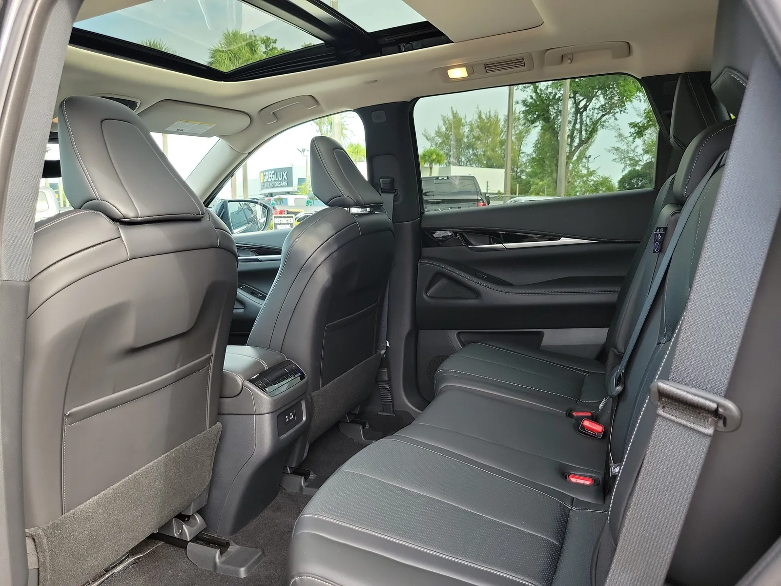 2025 INFINITI QX60 PURE photo 14