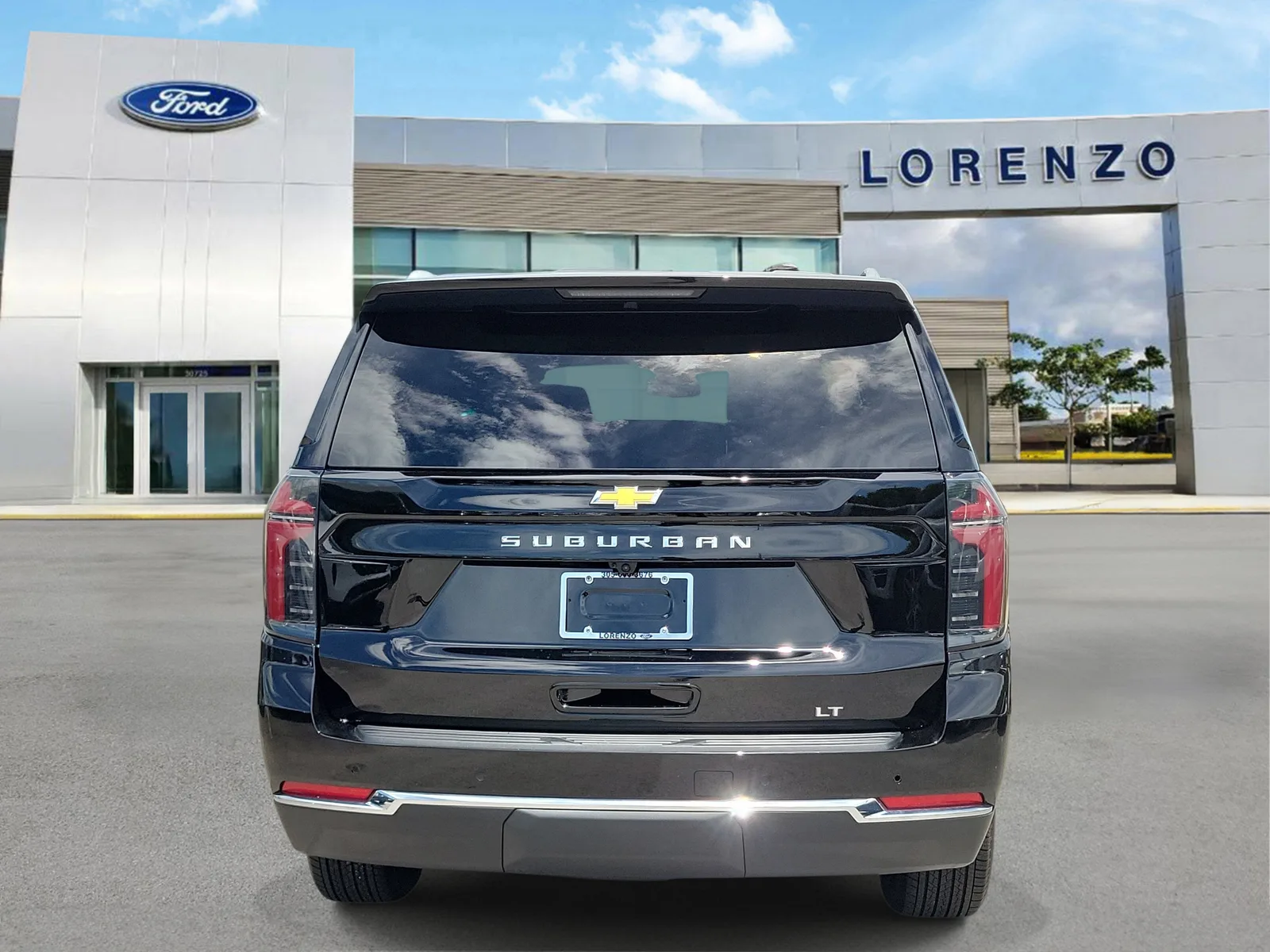 2026 Chevrolet Suburban LT photo 5