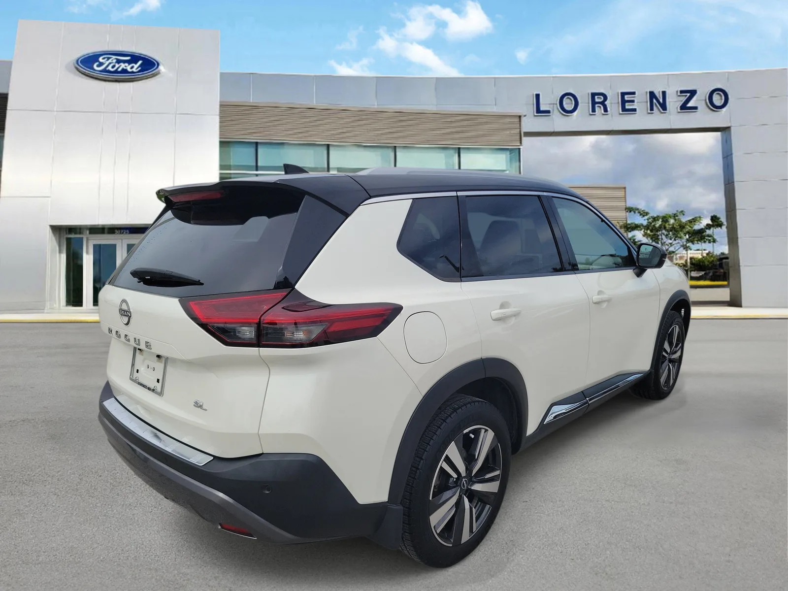 2022 Nissan Rogue SL photo 5