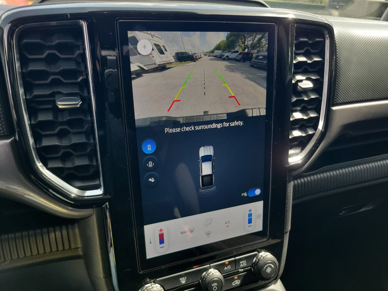 2024 Ford Ranger XLT photo 10
