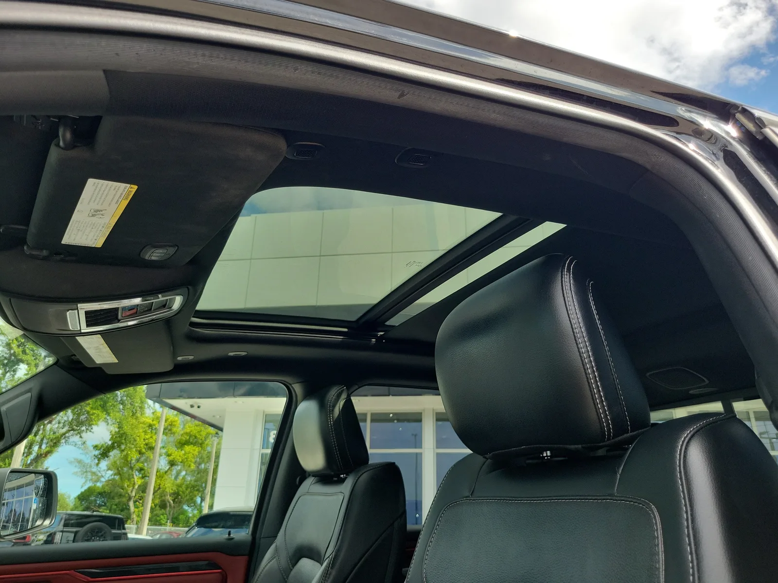 2019 RAM 1500 Rebel photo 12