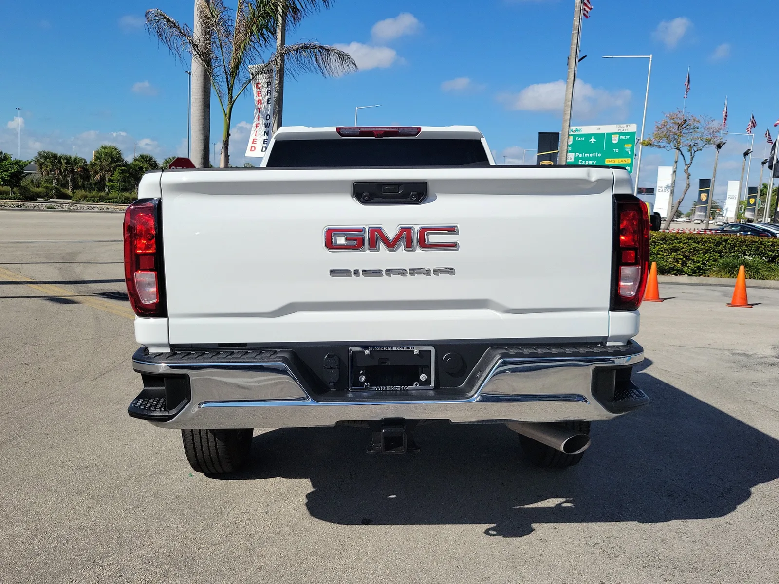 2024 GMC Sierra 2500 HD Pro photo 6