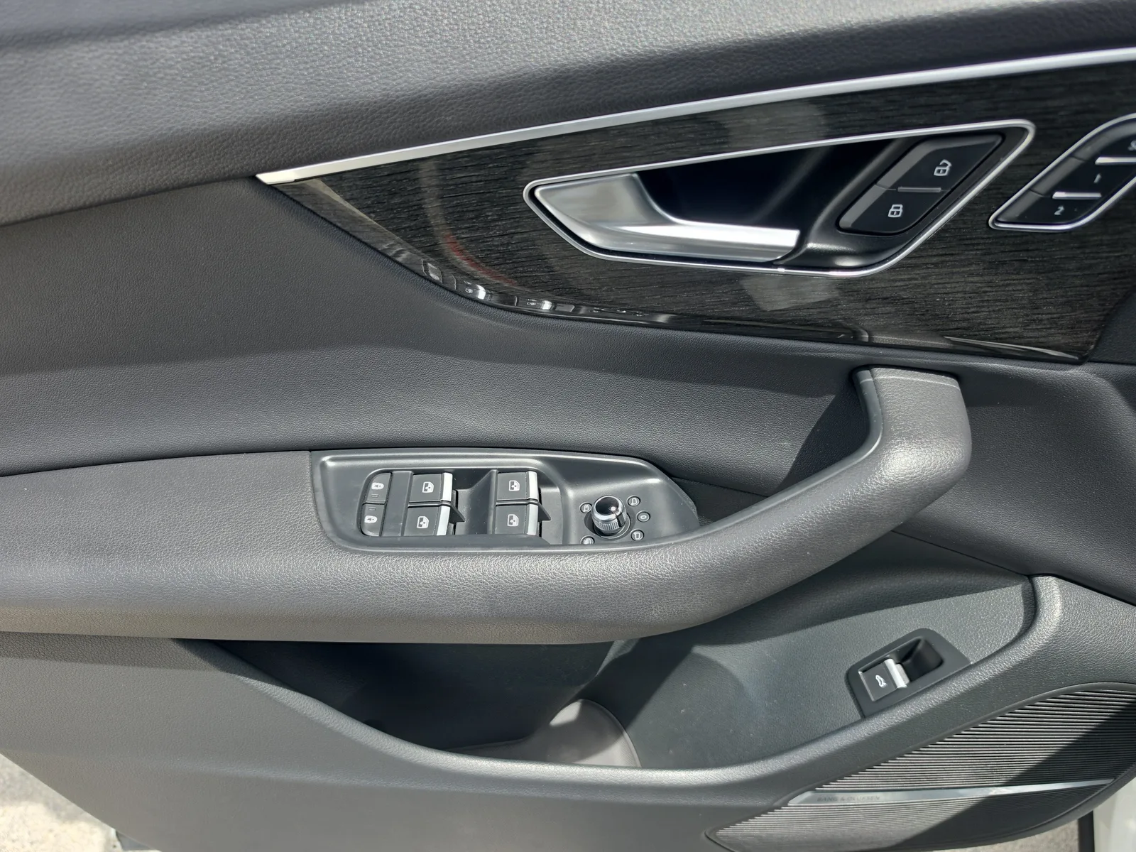 2021 Audi Q7 Premium Plus photo 21