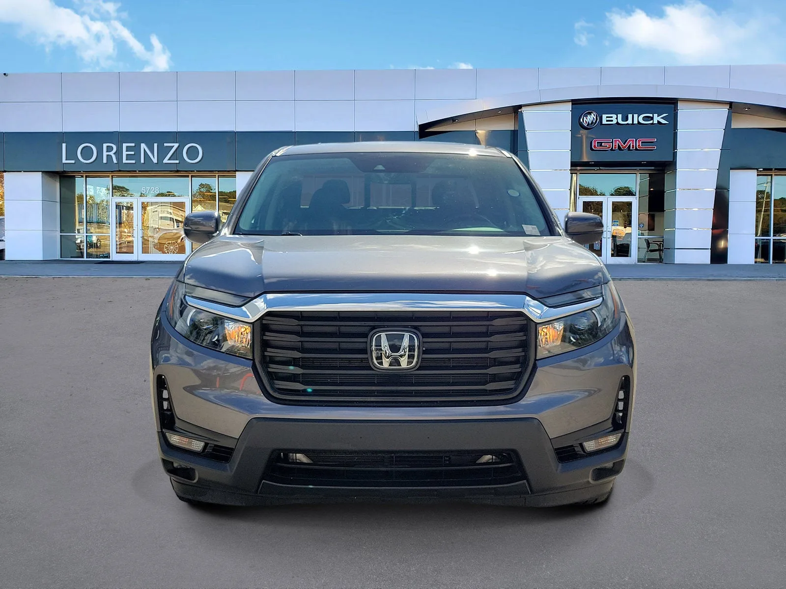2023 Honda Ridgeline RTL photo 2
