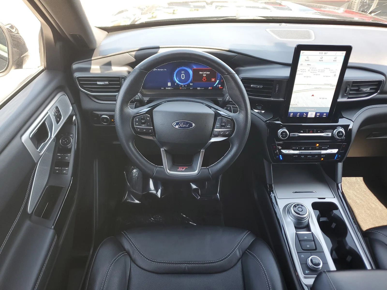 2023 Ford Explorer ST 4WD photo 21