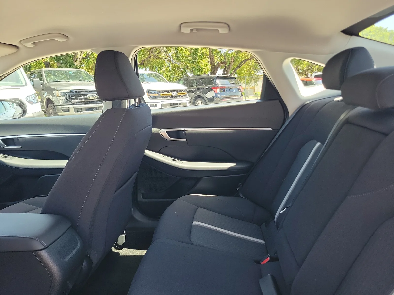 2025 Hyundai Sonata SEL photo 13